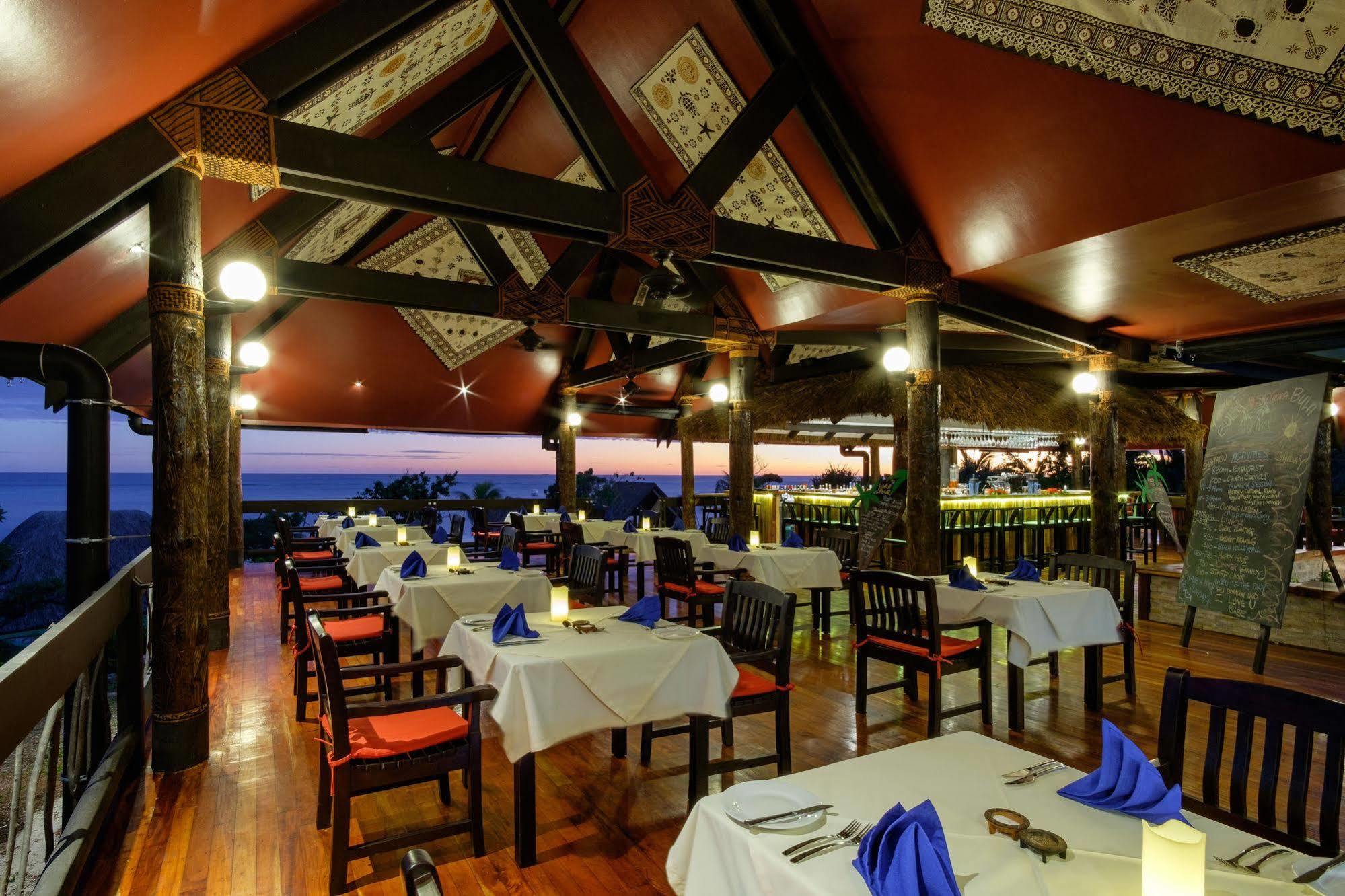 Resort Viwa Island Resort 4*