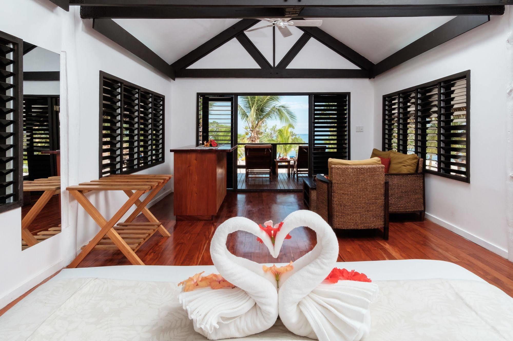 Viwa Island Resort 4*