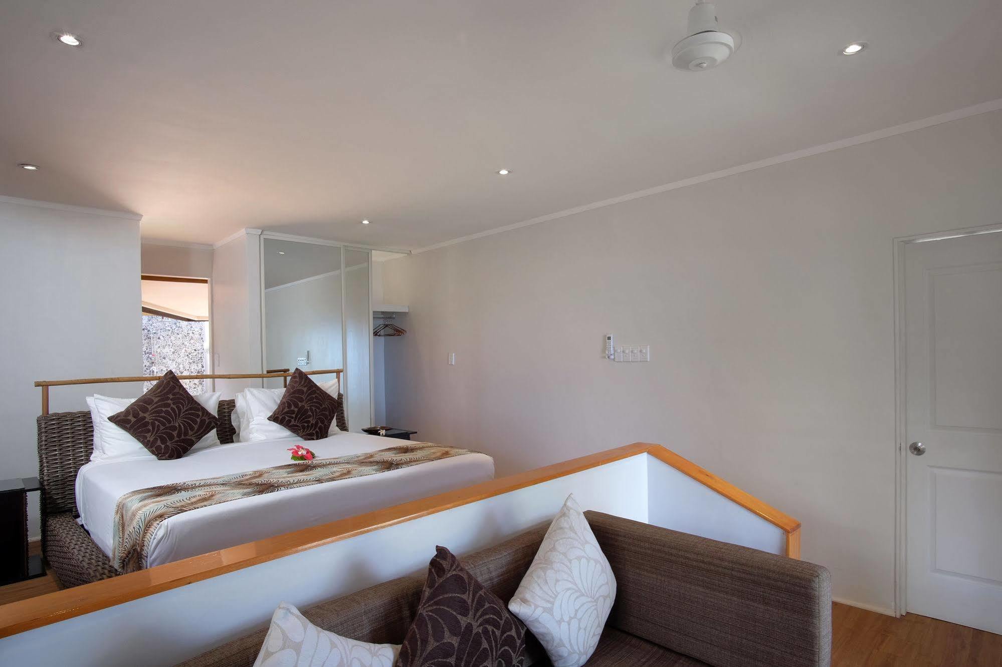 Resort Island 3*