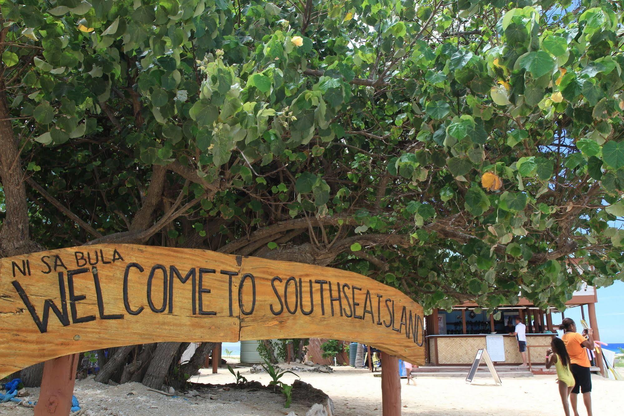 South Sea Island Hostel *