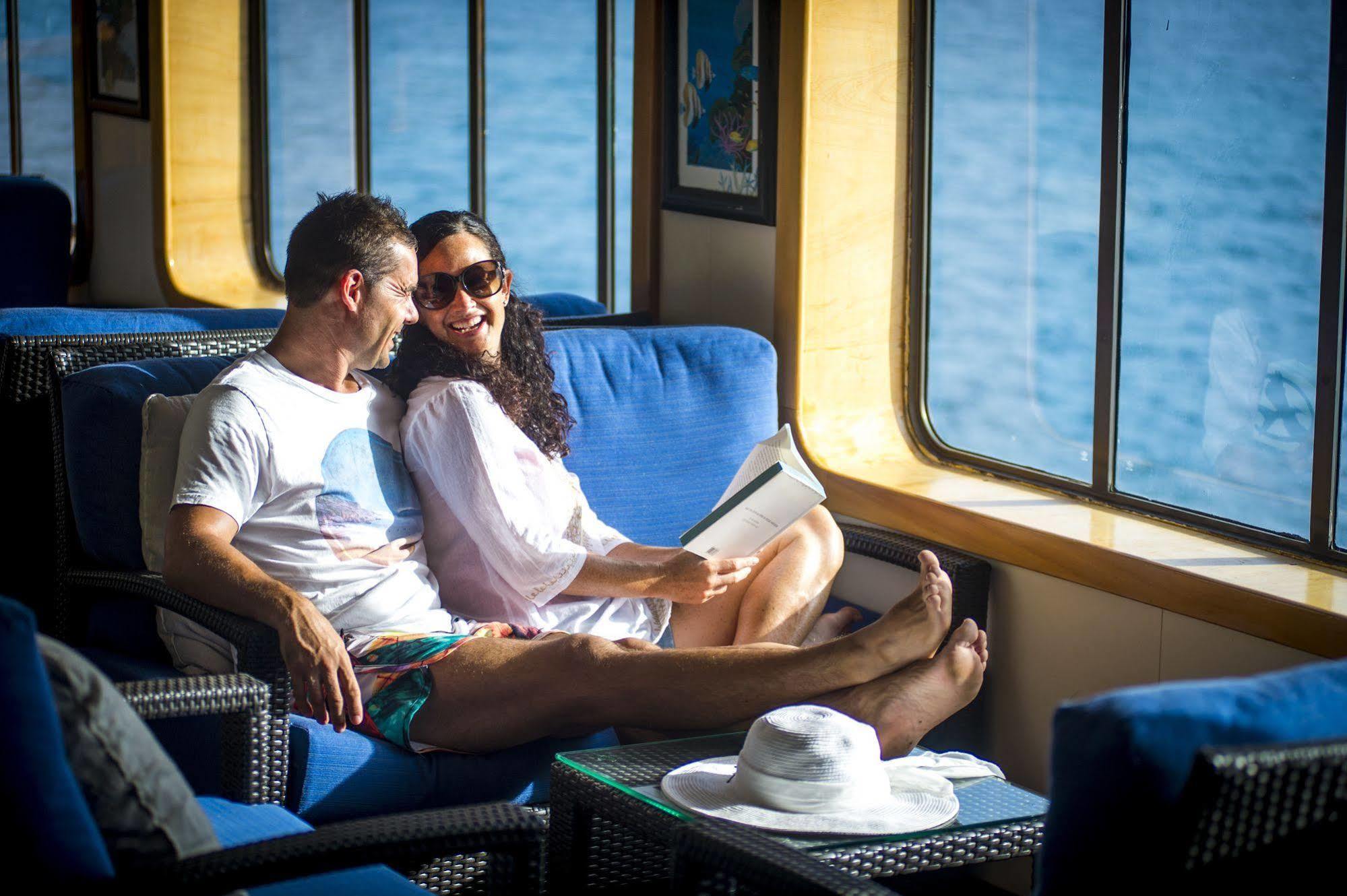 Captain Cook Cruises Fiji 