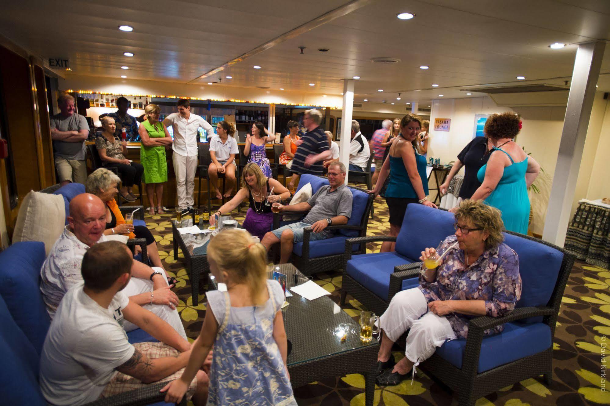 Captain Cook Cruises Fiji  Denarau Island