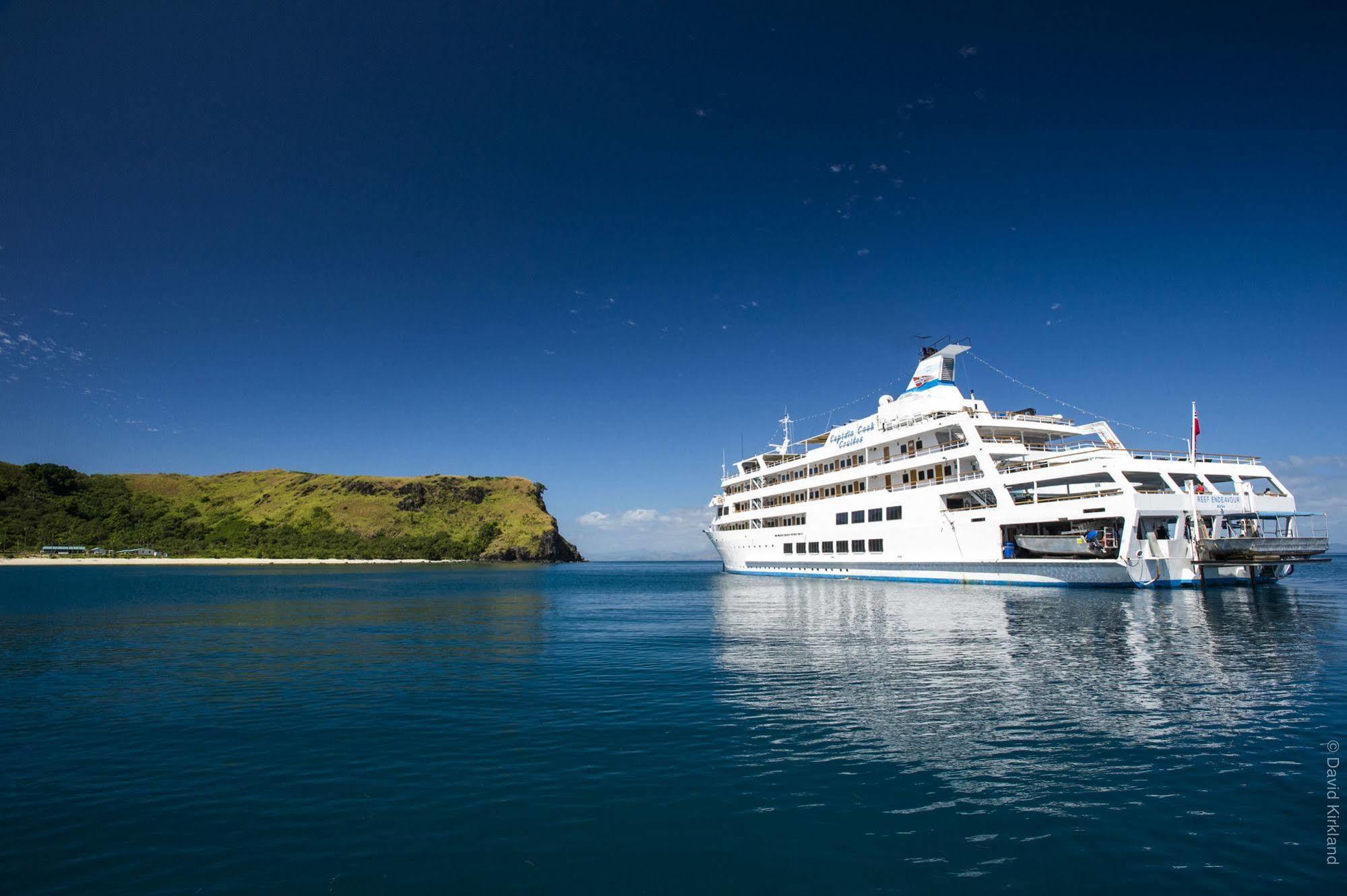Captain Cook Cruises Fiji  Denarau Island