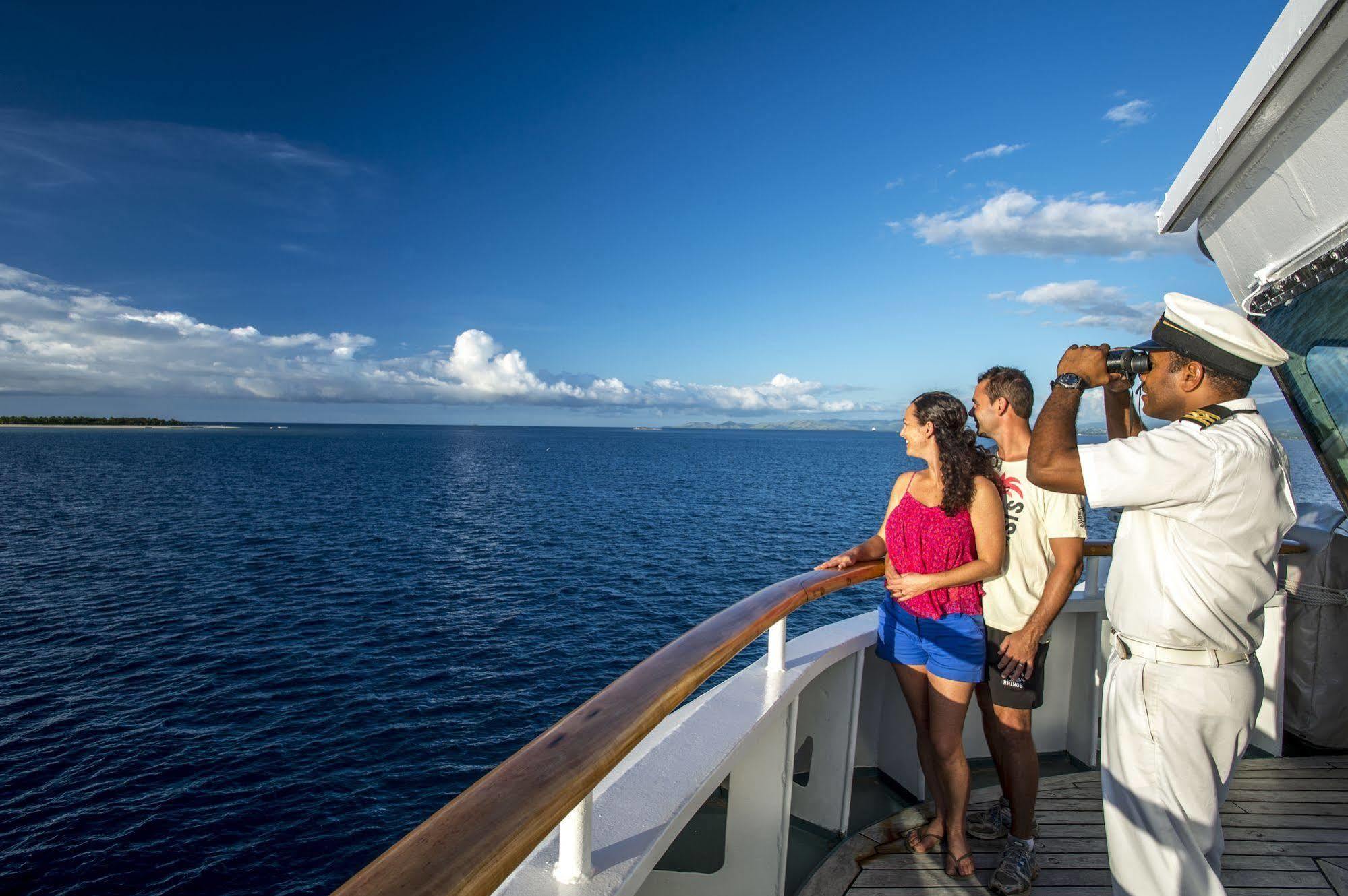  Captain Cook Cruises Fiji Denarau Island