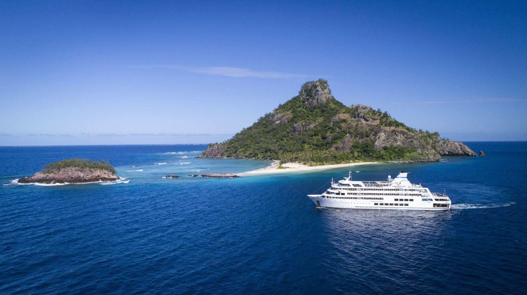Captain Cook Cruises Fiji  4*