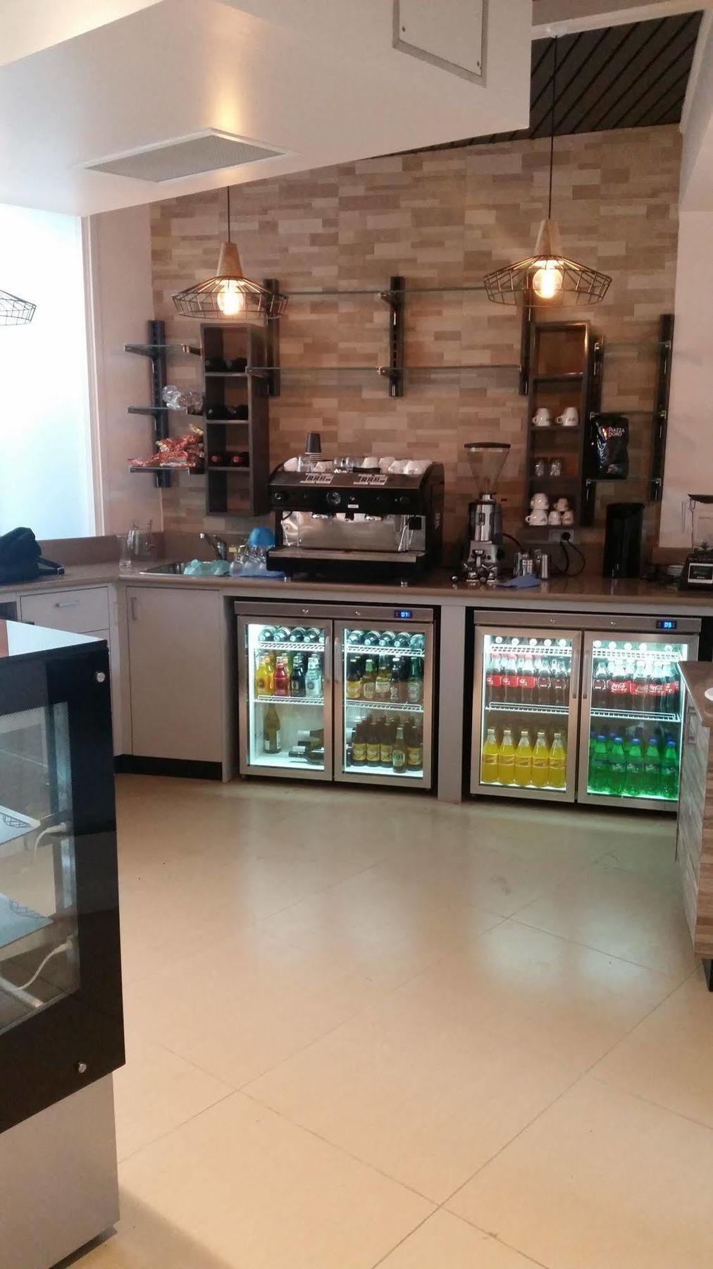 Peninsula International 3* Suva