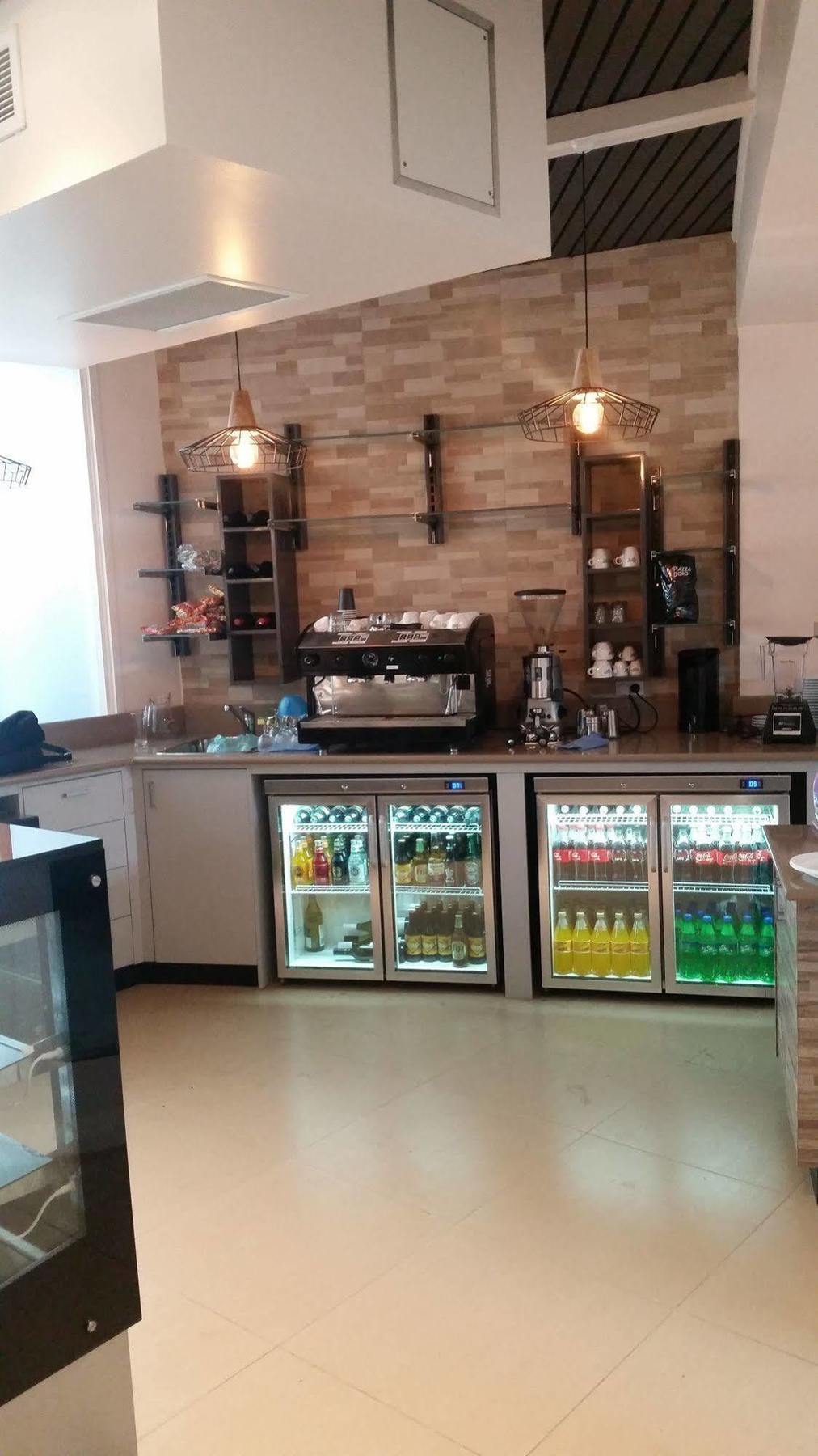 Peninsula International 3* Suva