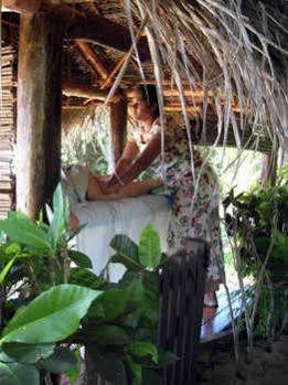 Coconut Grove Beachfront Resort 4*