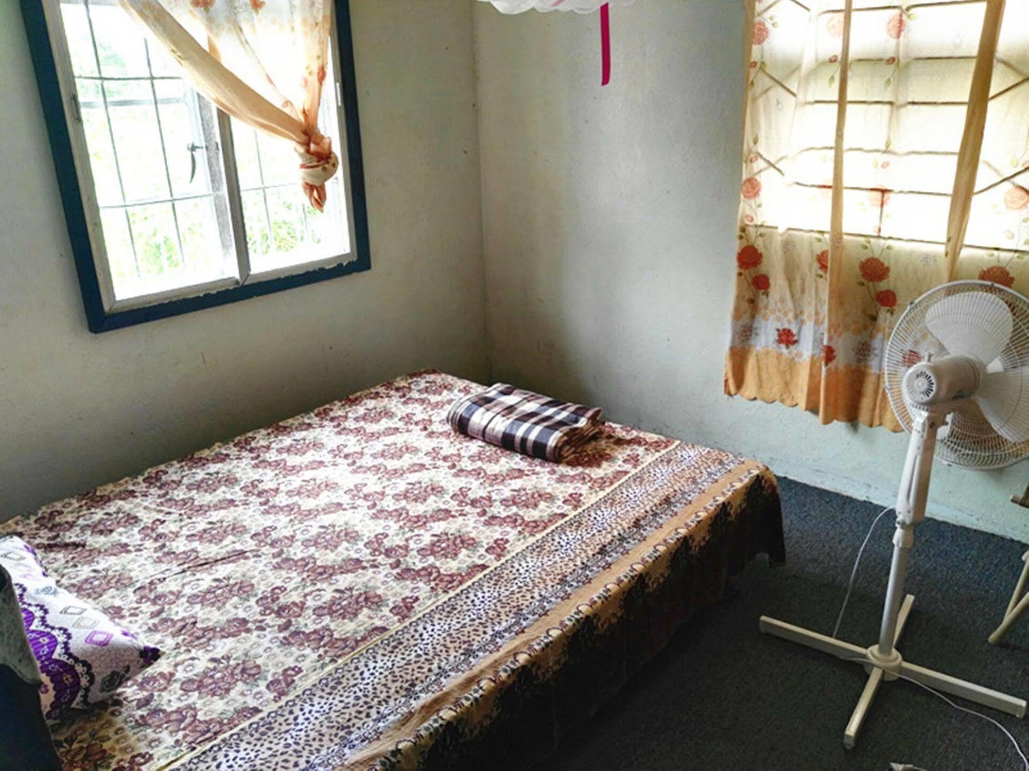 Dreams Bed & Breakfast 2*