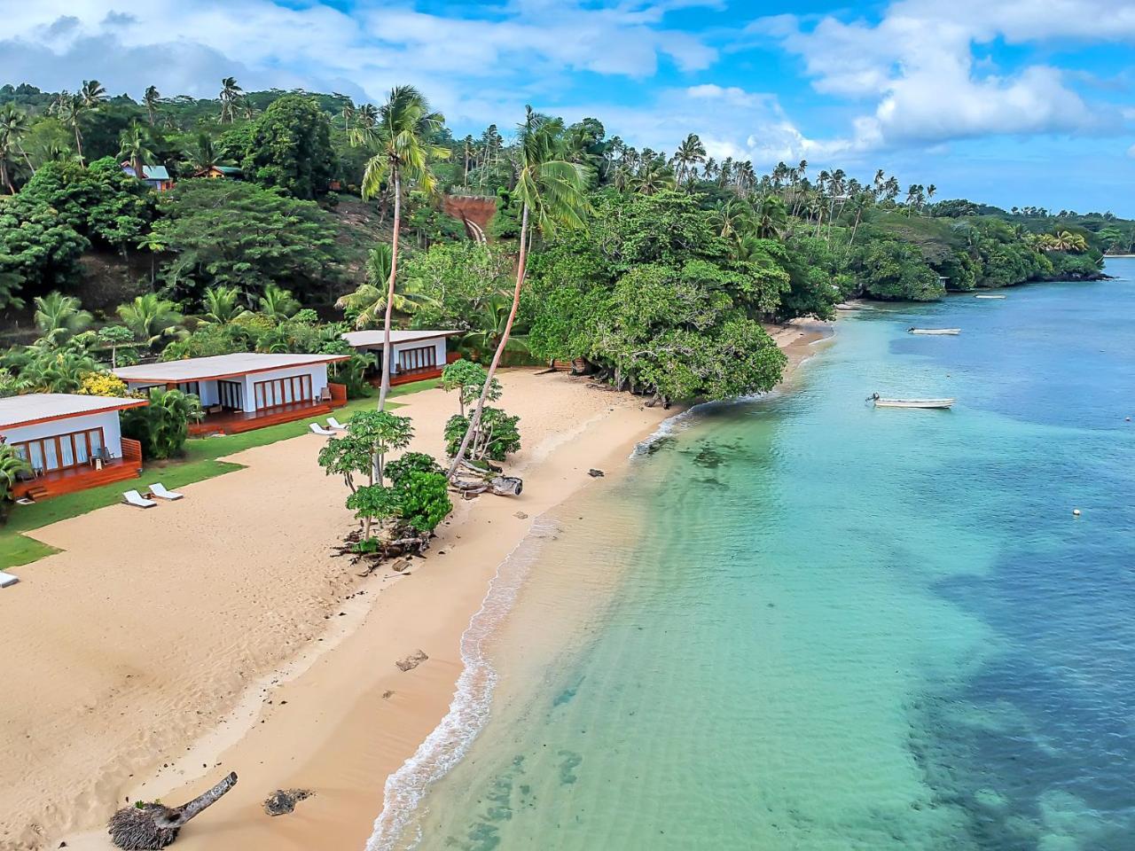 Tides Reach Resort Matei