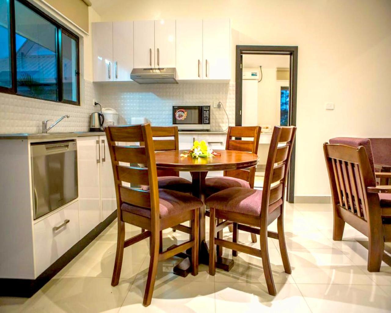 Bayview Cove Resort