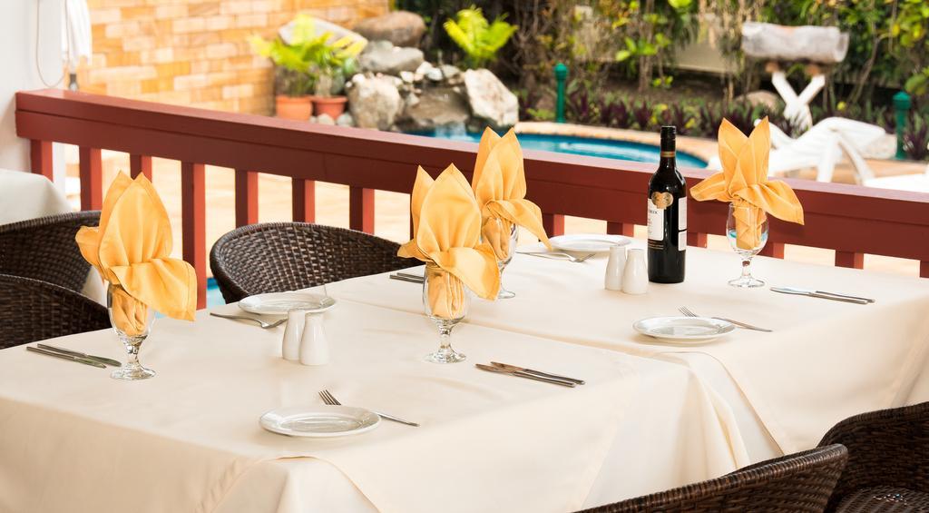 Hotel Bedarra 3*