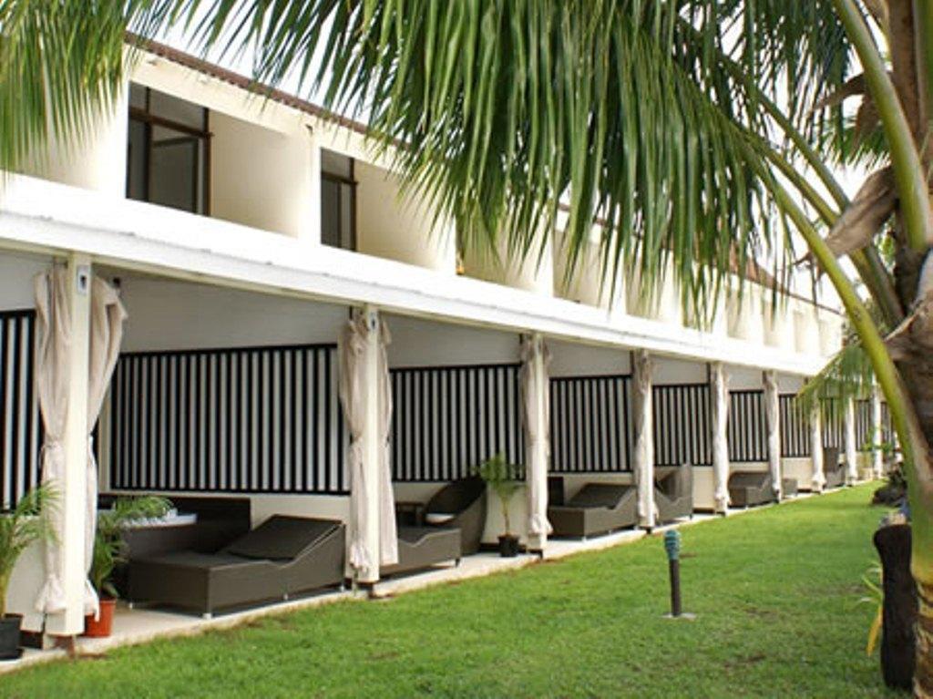 Resort Garden Island