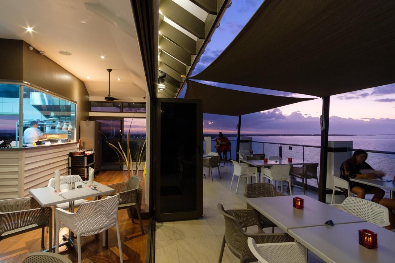 Ramada Suites By Wyndham Wailoaloa Beach Fiji 4*