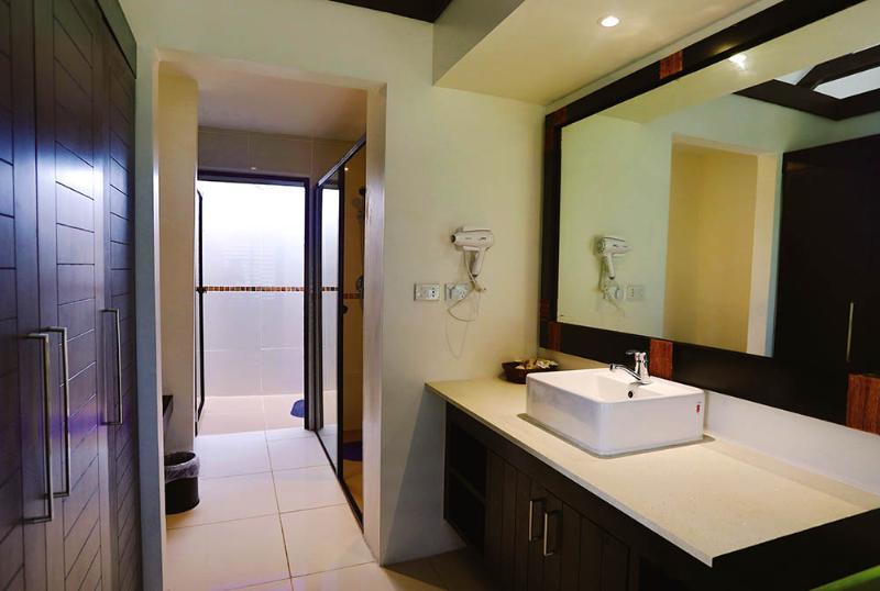 Hotel Landers Bay & Fiji