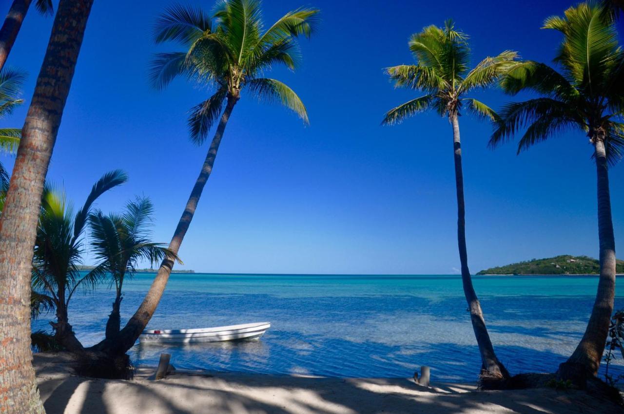 Coconut Beach 3* Tavewa Island