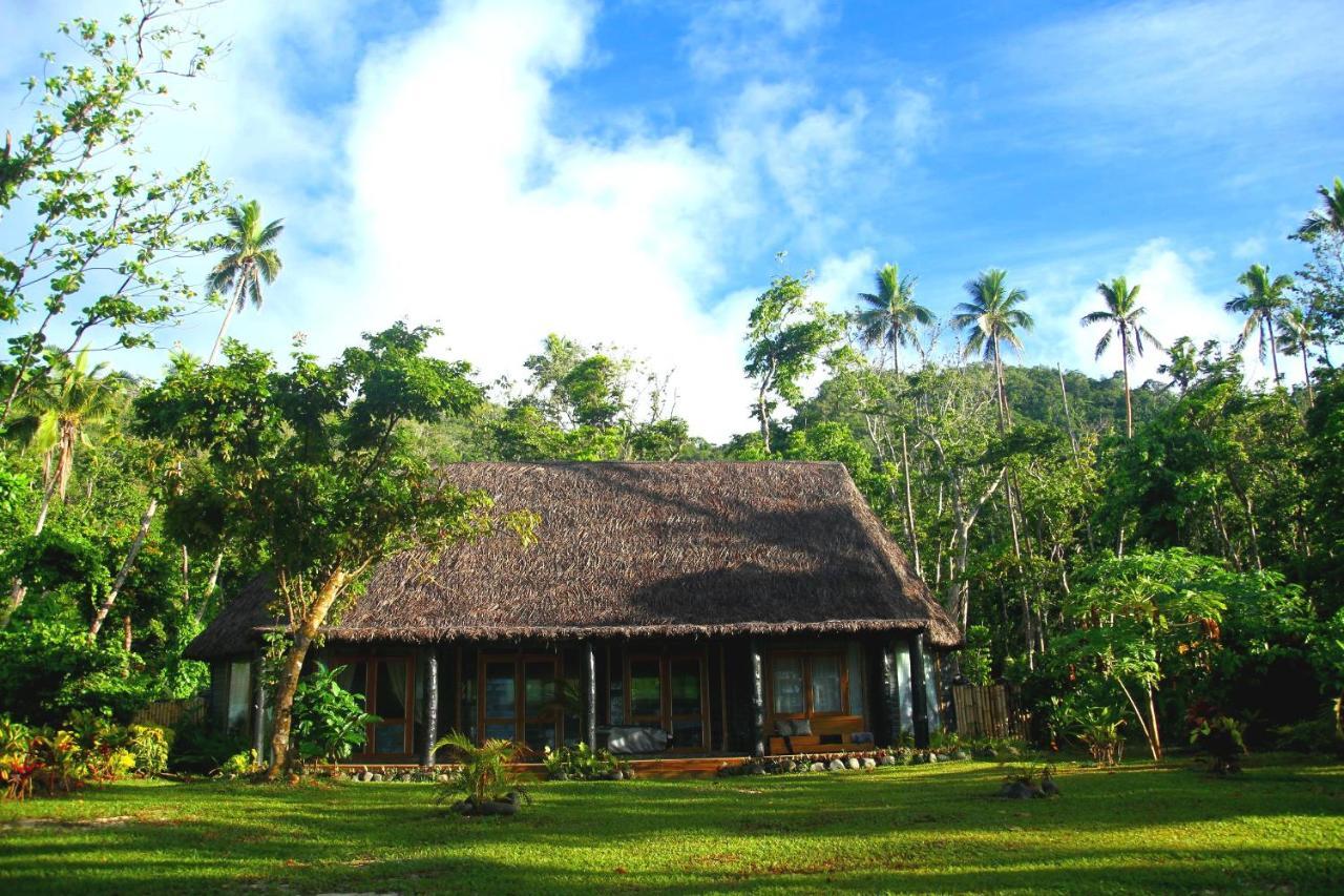 Waruka Bay Resort