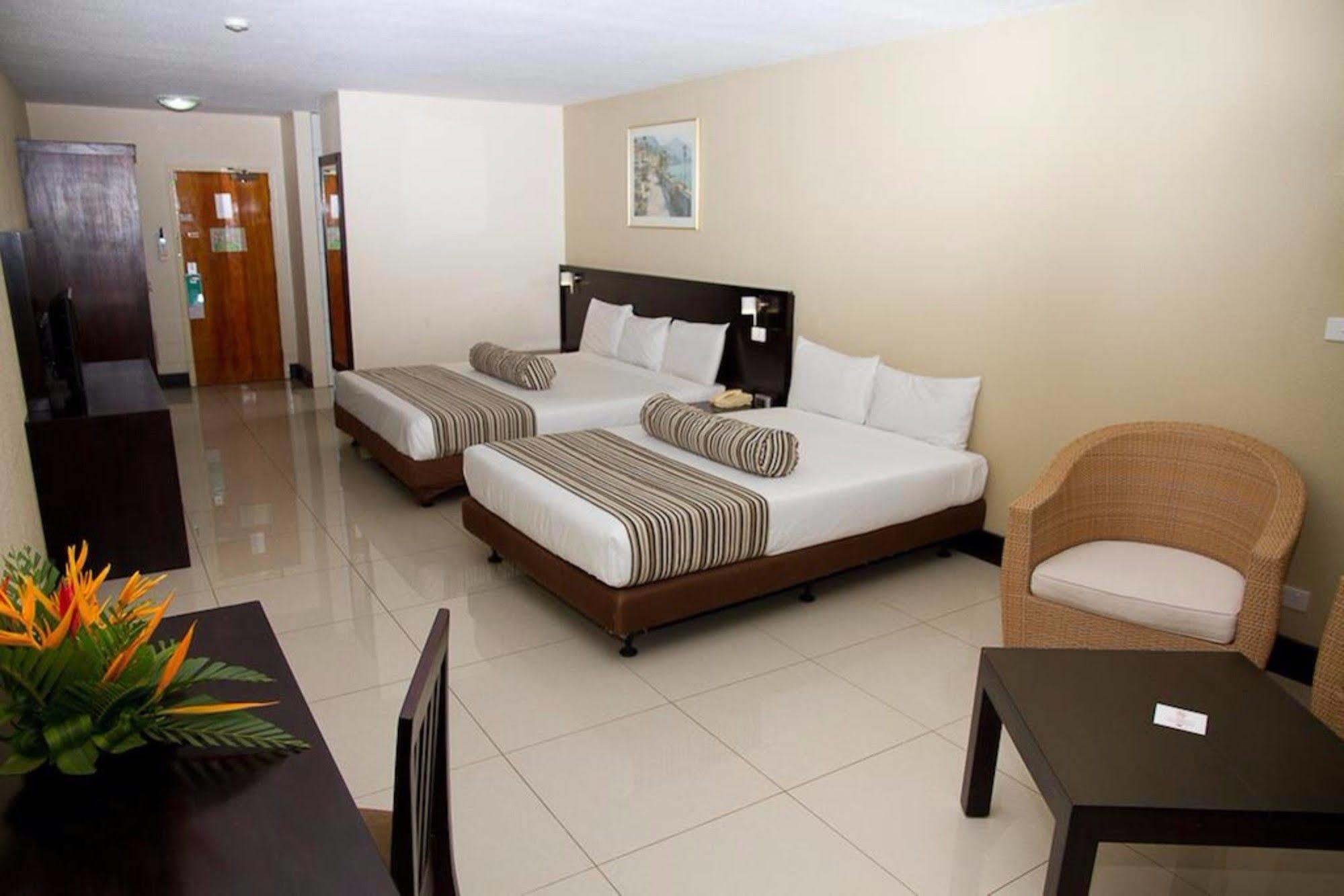 Hotel Tanoa Waterfront