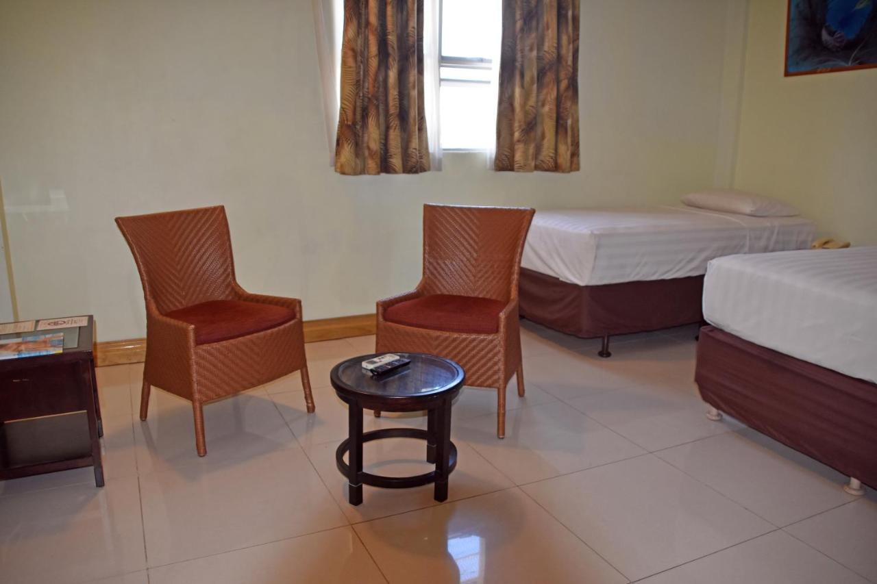 Hotel Grand Melanesian 2*