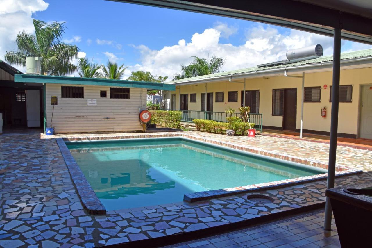 Grand Melanesian Hotel 2*