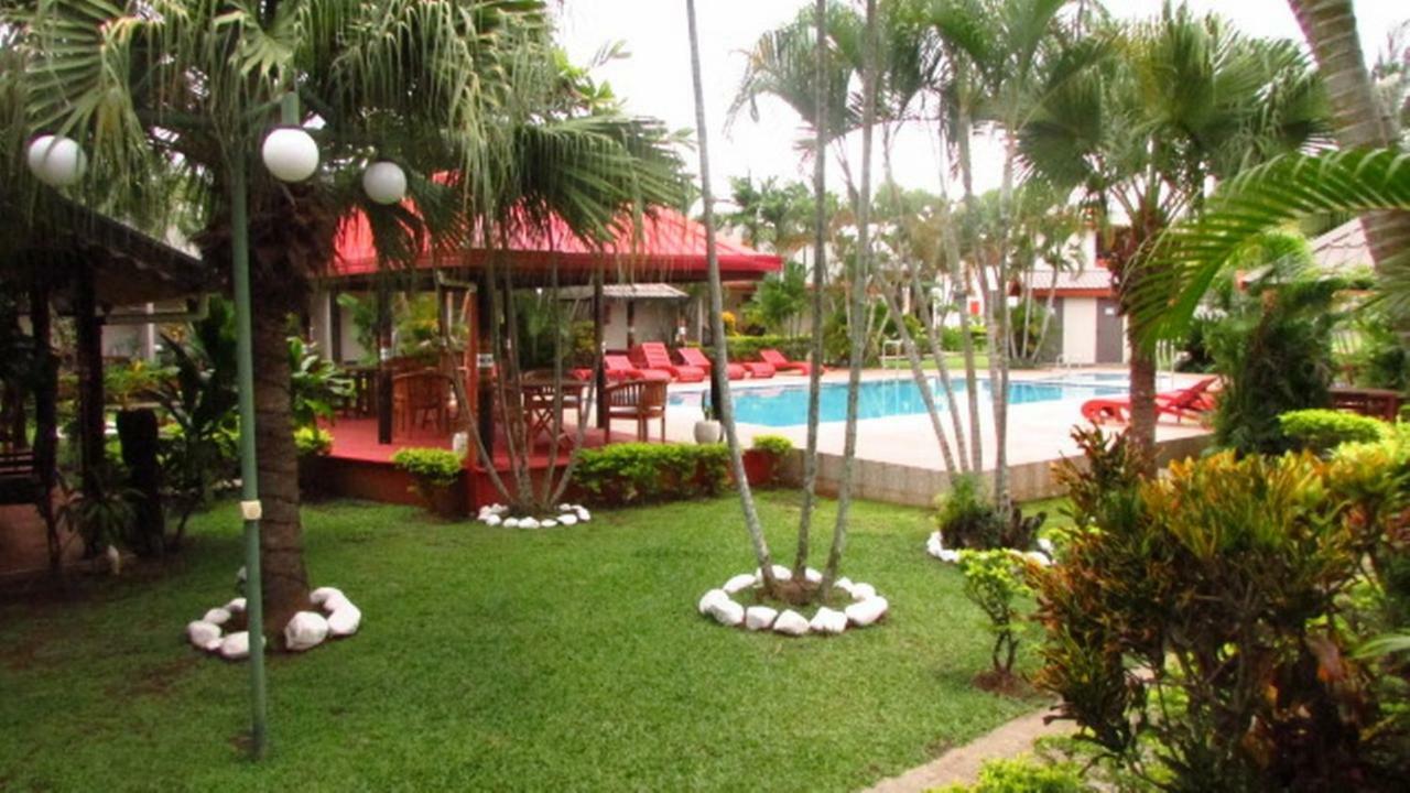 Wailoaloa Resort Nadi