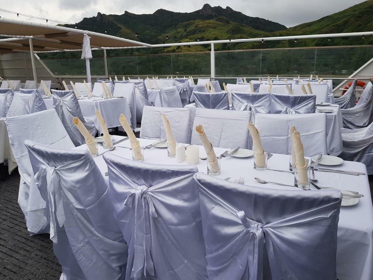 Captain Cook Cruises Fiji Denarau Island