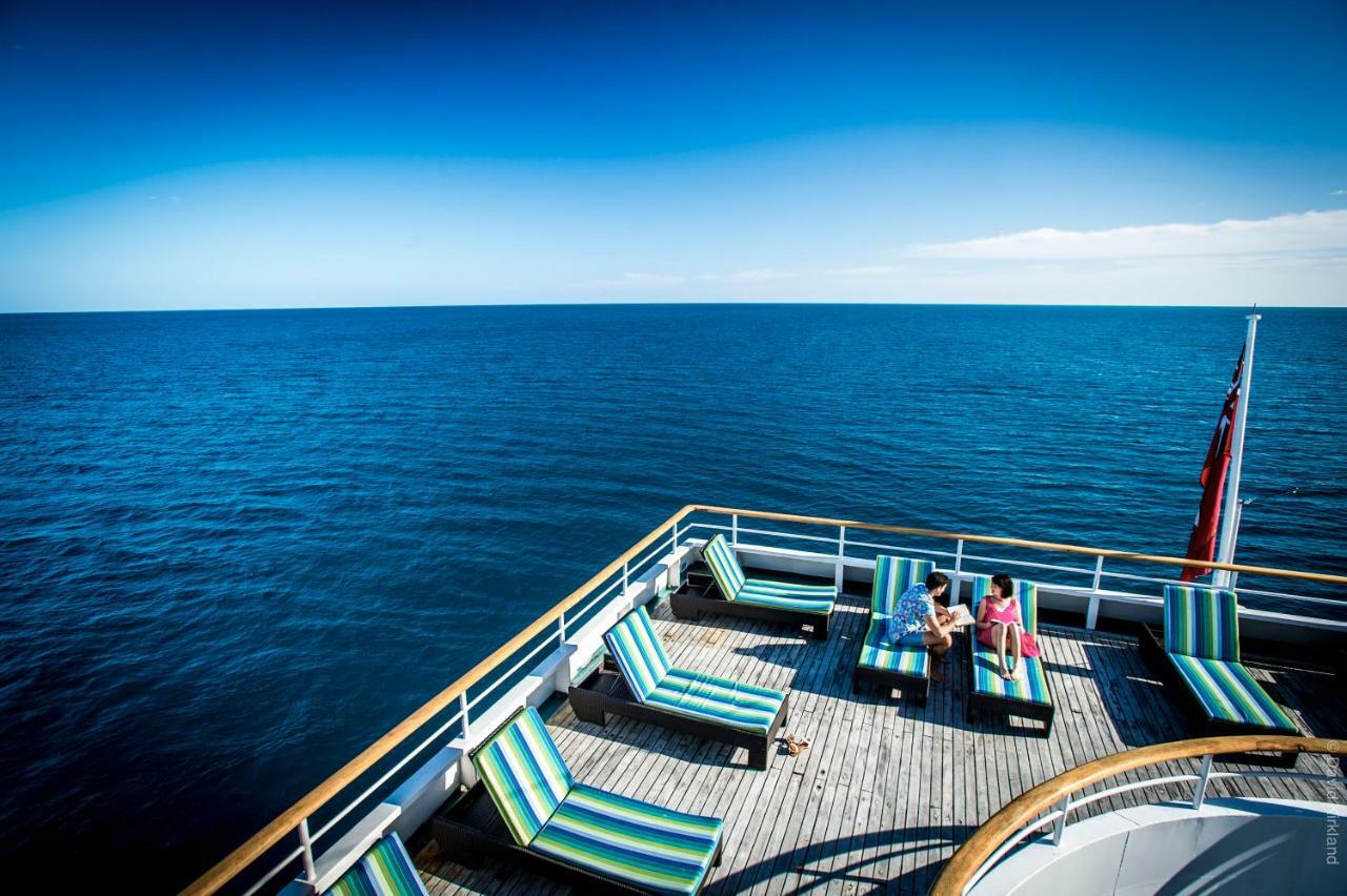  Captain Cook Cruises Fiji 4*