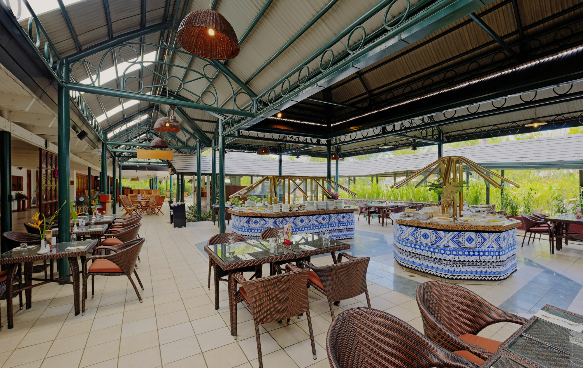 Hotel Tanoa International