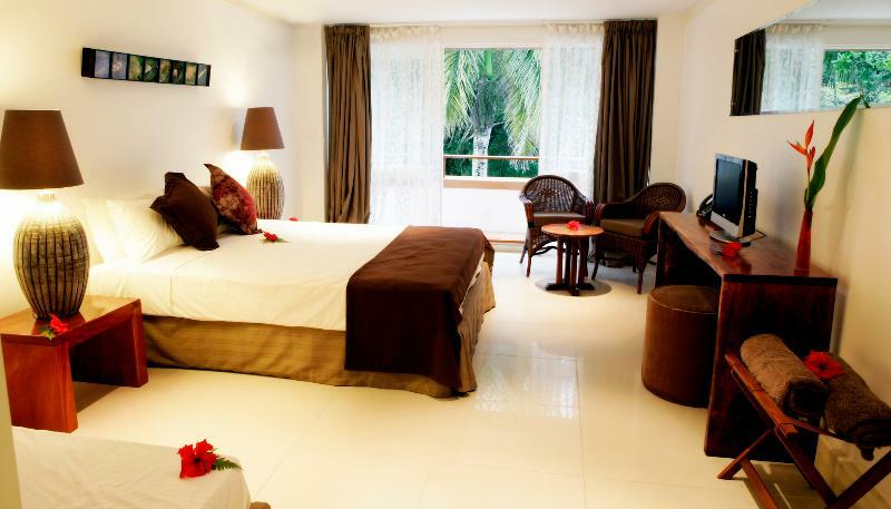 Resort The Pearl South Pacific Resort, & Golf Course