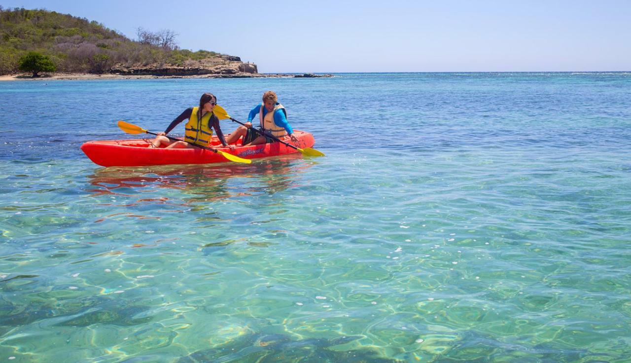 Barefoot Manta Island Resort Resort
