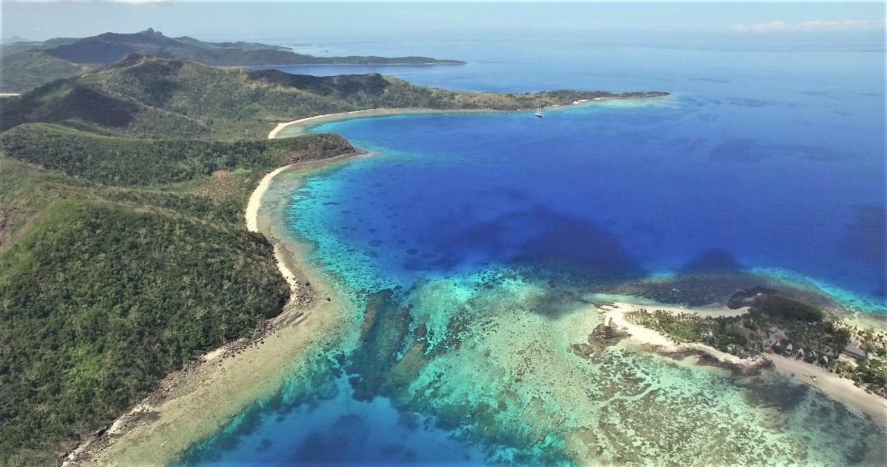 Barefoot Manta Island Resort