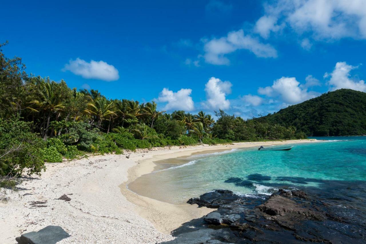 Resort Barefoot Manta Island Resort Drawaqa Island
