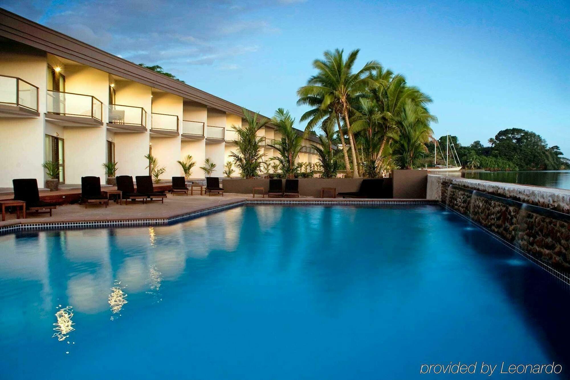 Hotel Novotel Lami Bay 4*