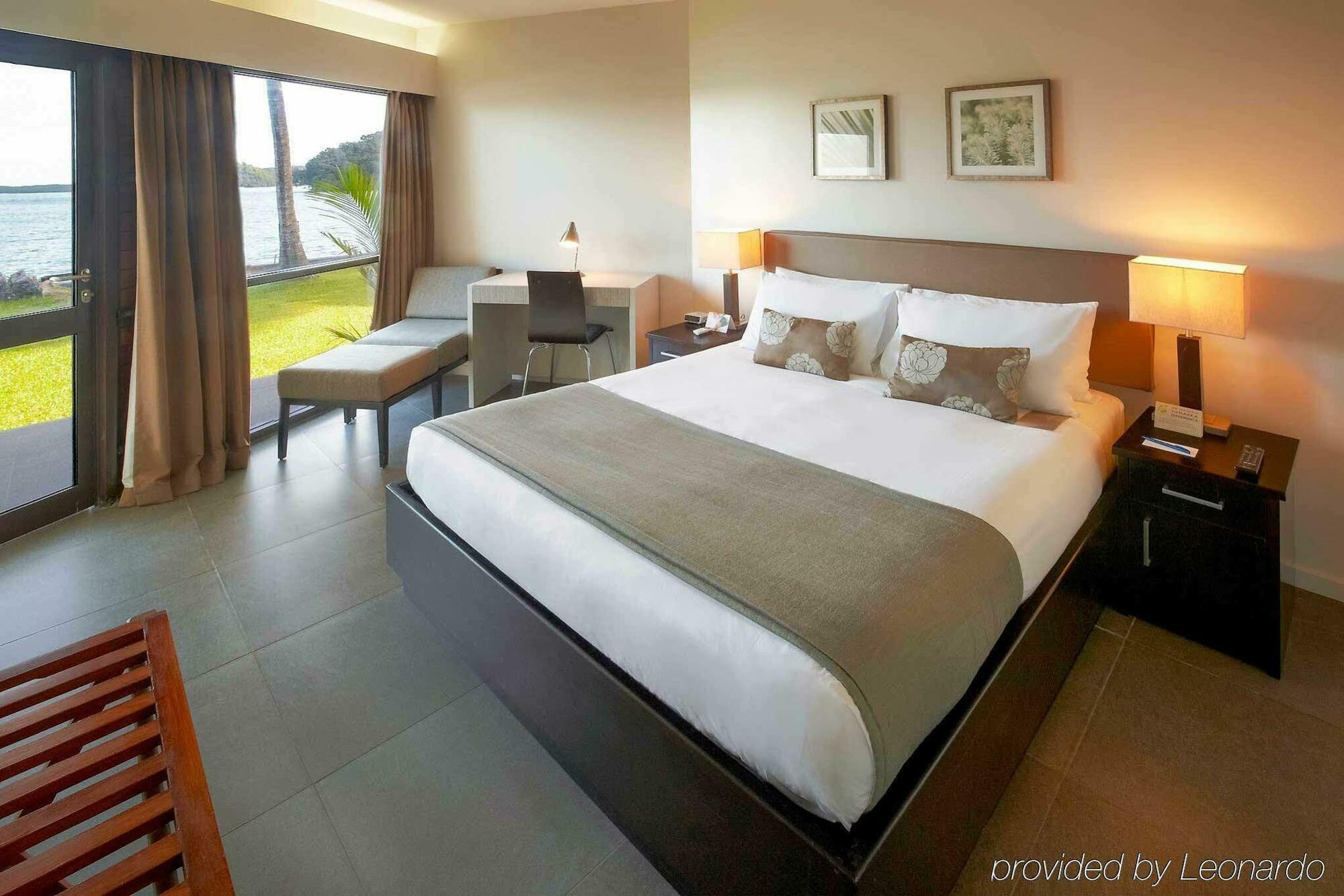 Novotel Lami Bay Hotel 4*