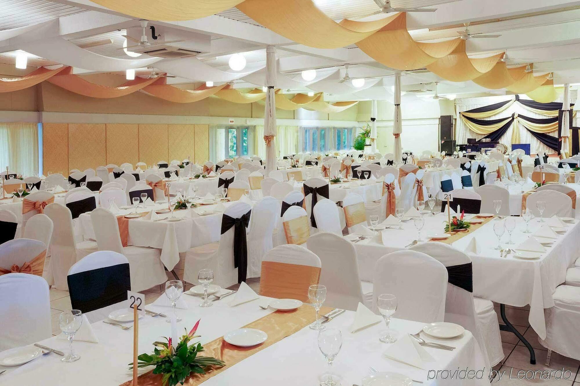 Hotel Novotel Lami Bay Suva