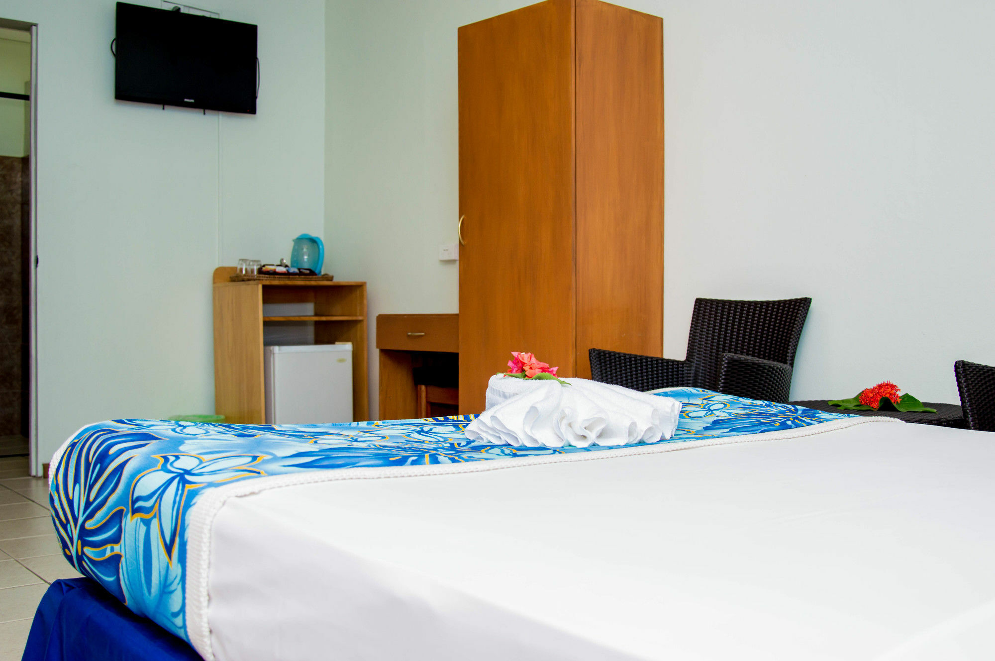 Hexagon International Hotel, & 3*