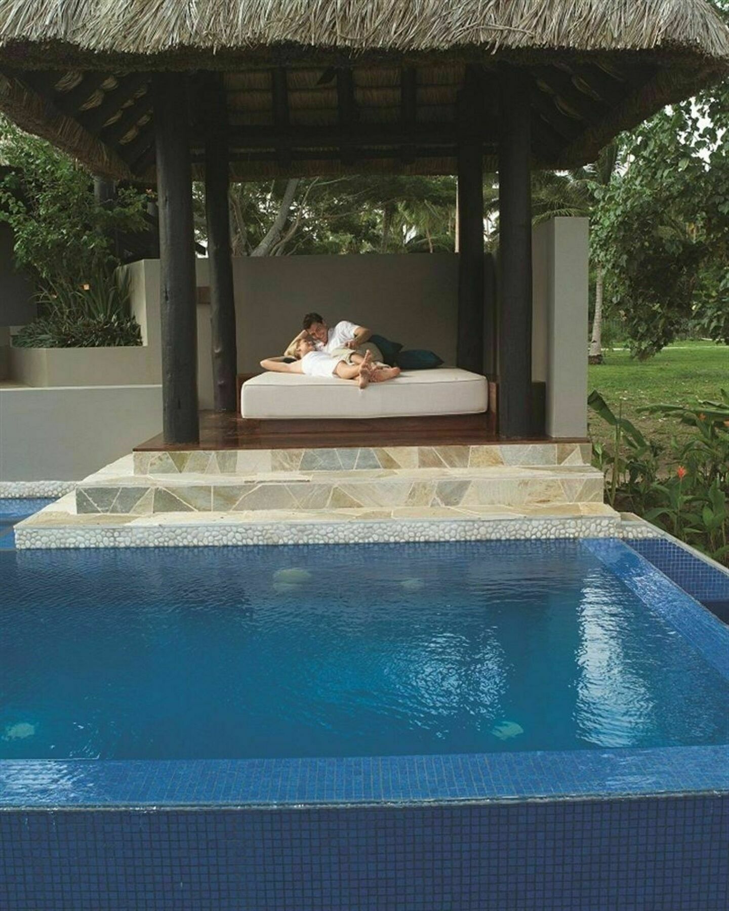 Jean-michel Cousteau Fiji Hotel