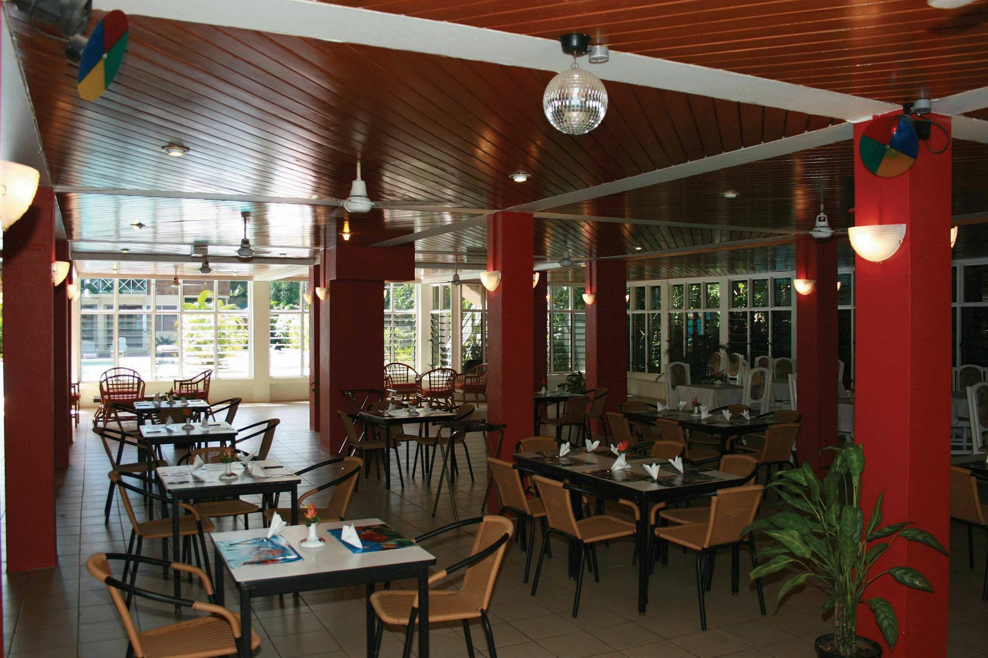 Hexagon International Hotel, & Hotel 3*