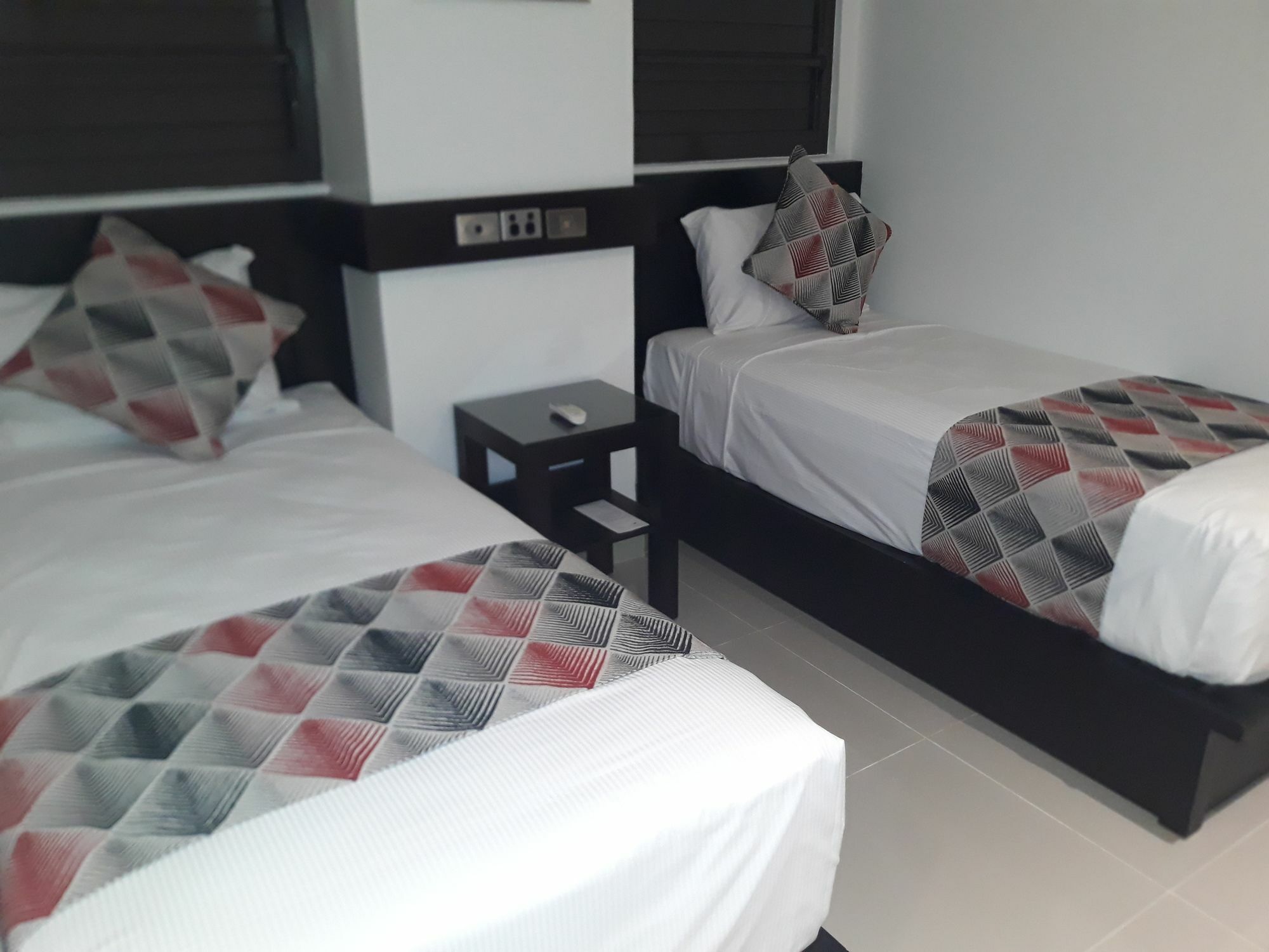 Ramada Suites By Wyndham Wailoaloa Beach Fiji Aparthotel 4*