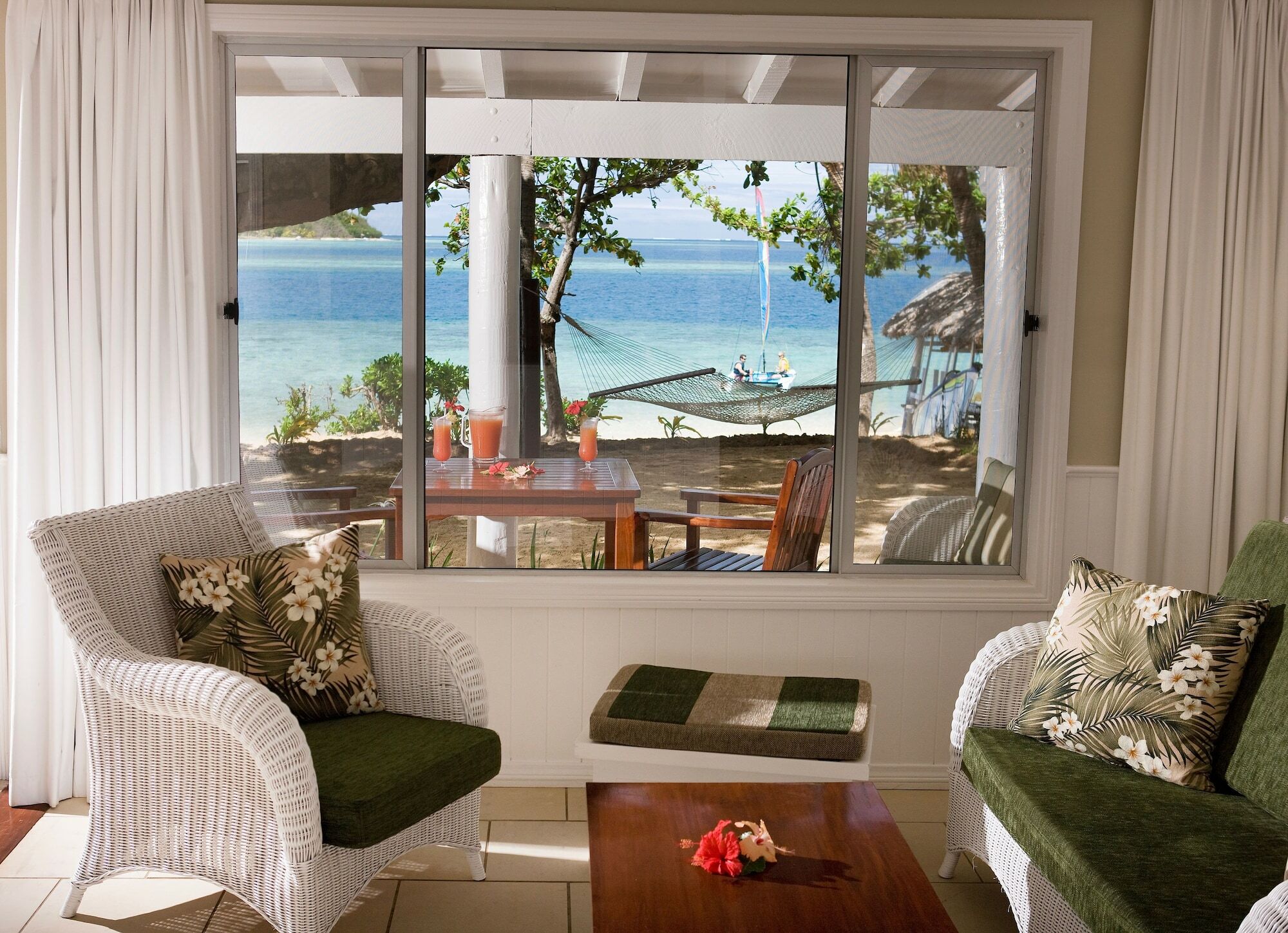 Malolo Island Resort 4*