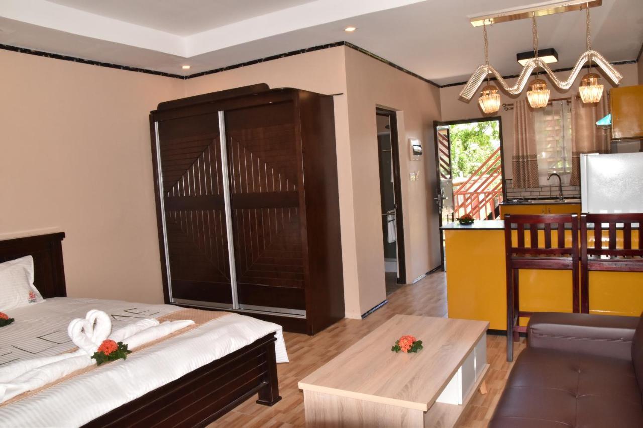 Al - Minhaj Service Apartment