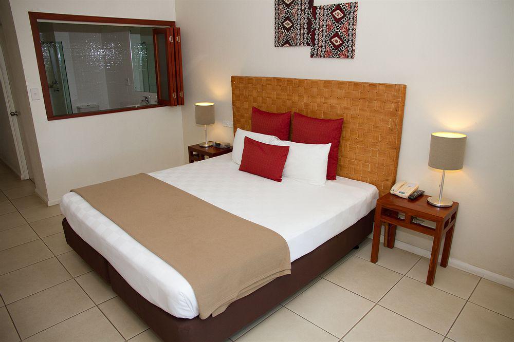 Tanoa International Hotel 4*