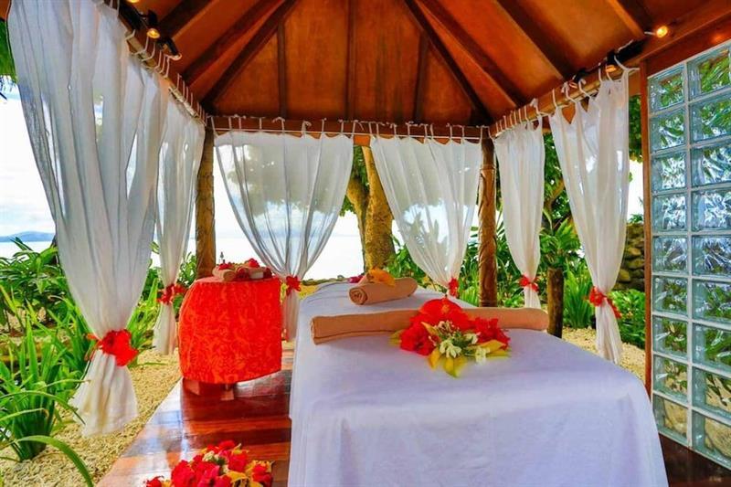 Garden Island Resort 3*