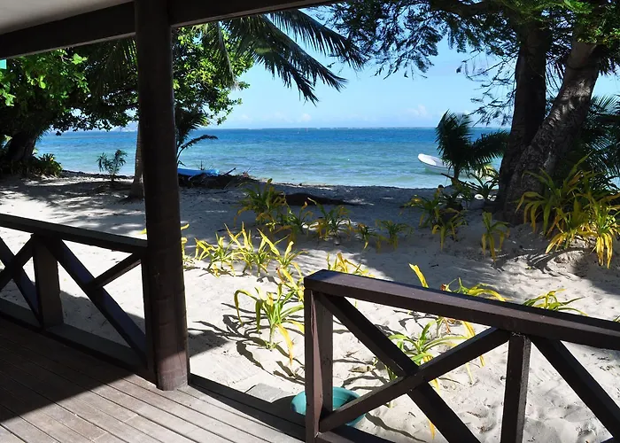 Mana Backpackers And Dive Resort