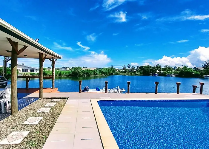 Waterfront Sunset Apartment Nadi