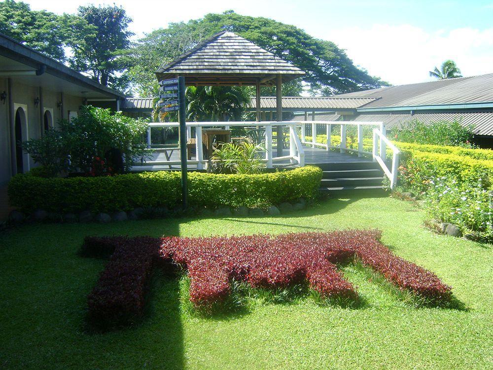Tanoa Skylodge Hotel