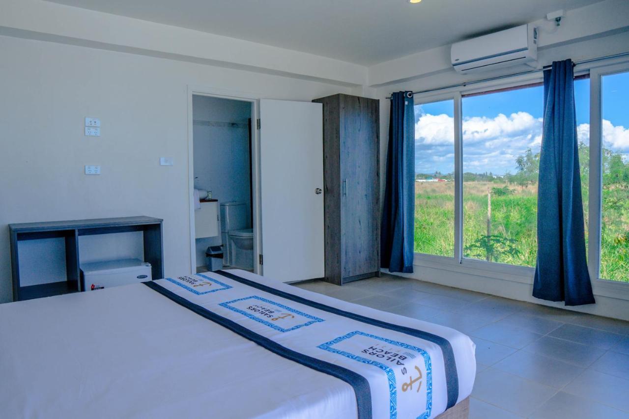 Hotel Sailors Fiji 2*