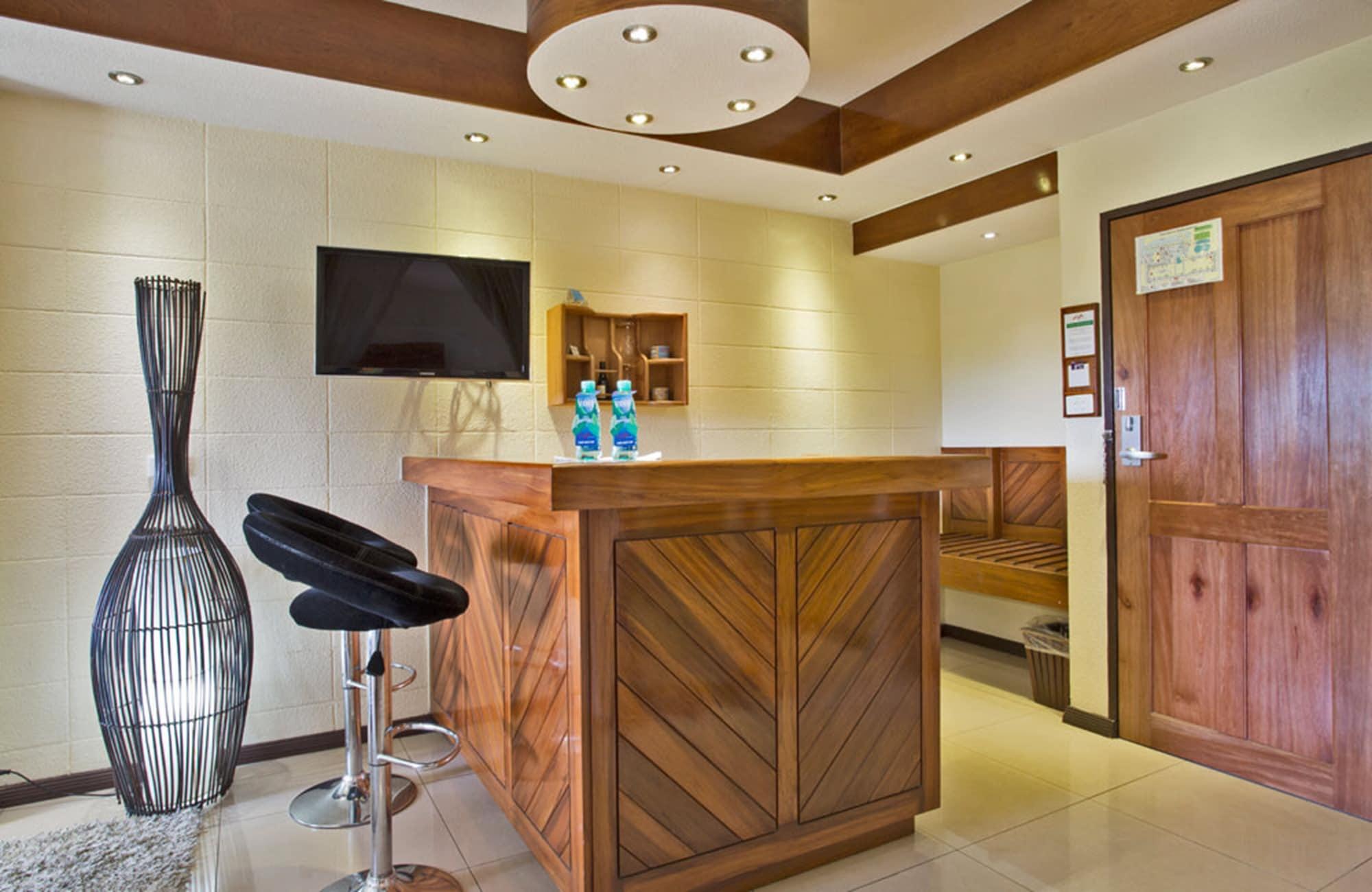 Hotel Fiji Gateway