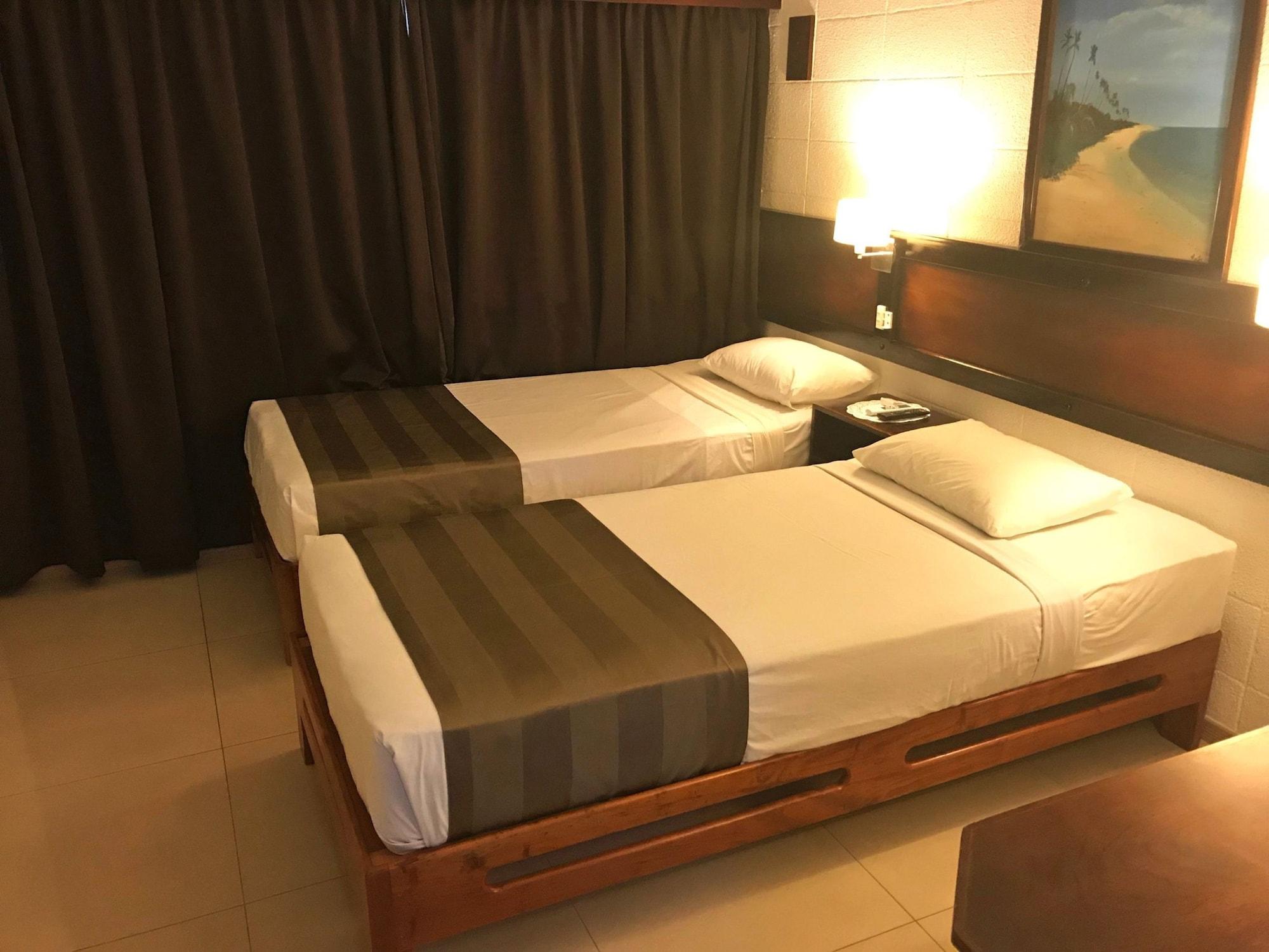 Hotel Fiji Gateway 4*