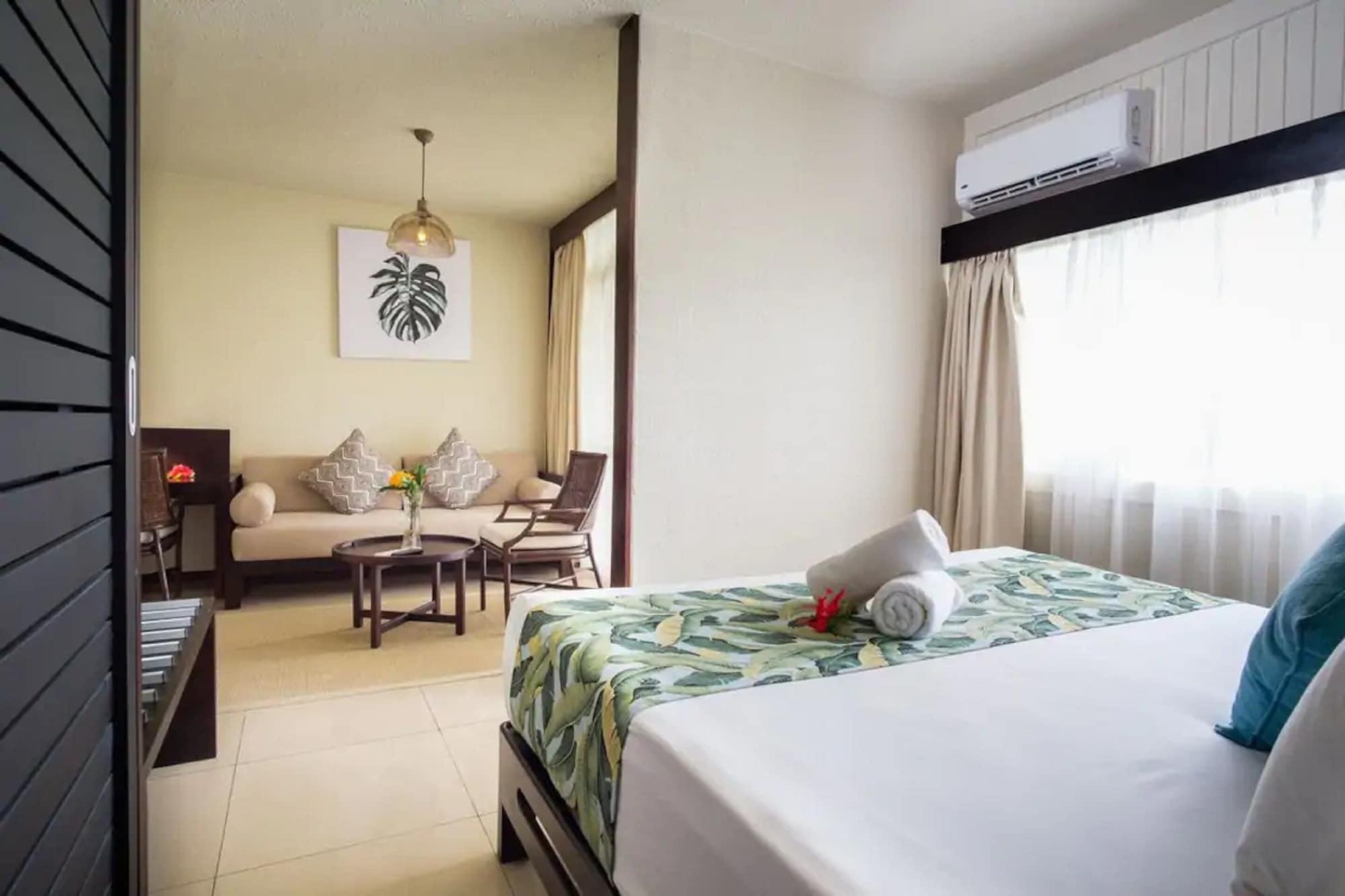 Hotel Fiji Gateway